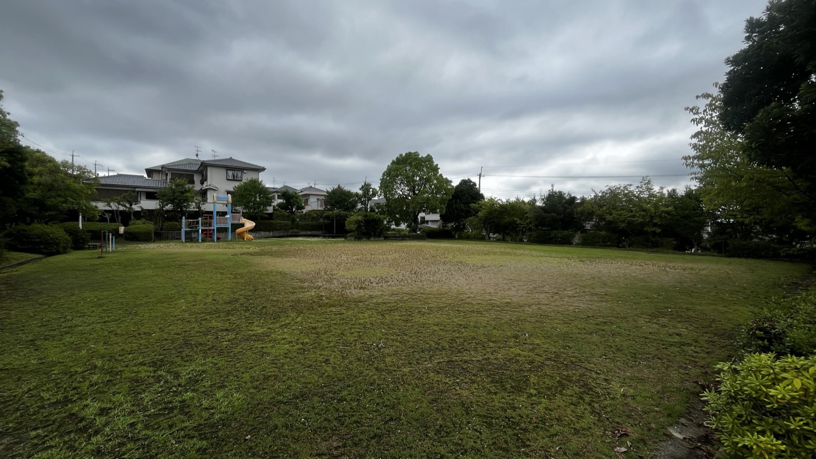 光明台4号公園（通称タイヤの公園）の現在